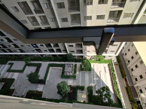 2 Bedroom Condo for Rent The Park Land TK