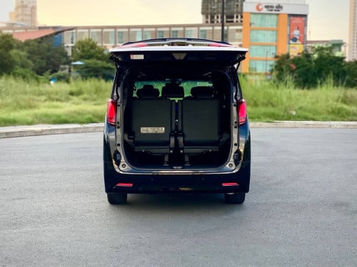2020 Toyota Alphard Exclusive Lounge v6 Russia