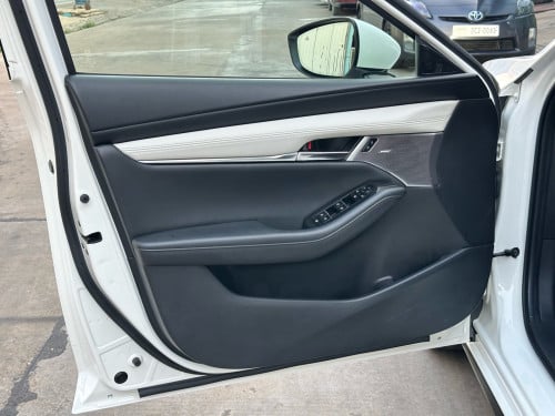 2021 MAZDA3 Options ពិសេស