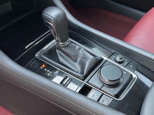 2021 MAZDA3 Options ពិសេស