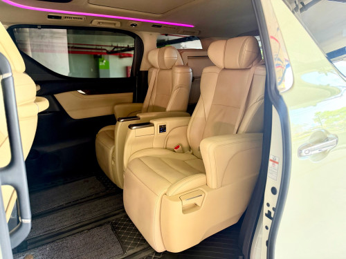 Alphard 2018 Full Option freeដកលេខ 2CK free កាត់ឈ្មោះជូន
