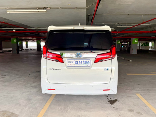 Alphard 2018 Full Option freeដកលេខ 2CK free កាត់ឈ្មោះជូន