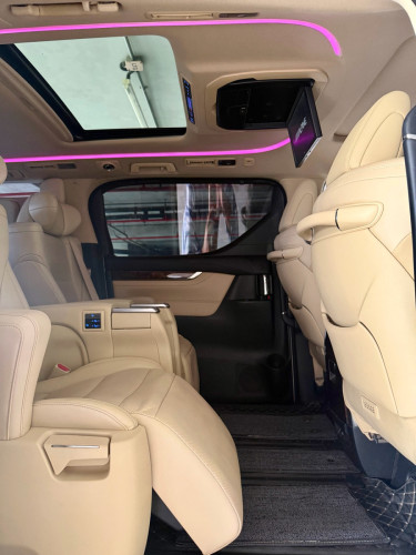 Alphard 2018 Full Option freeដកលេខ 2CK free កាត់ឈ្មោះជូន