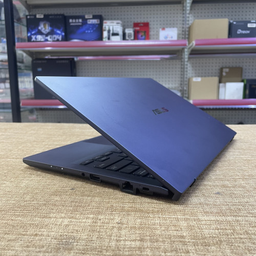 Asus ExpertBook
