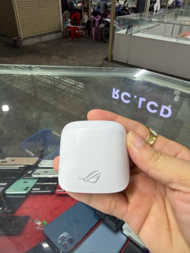Asus ROG CETRA TRUE WIRELESS White , Condition 99% , ម៉ាស៊ីនសានុំ
