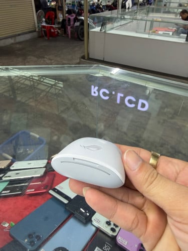 Asus ROG CETRA TRUE WIRELESS White , Condition 99% , ម៉ាស៊ីនសានុំ