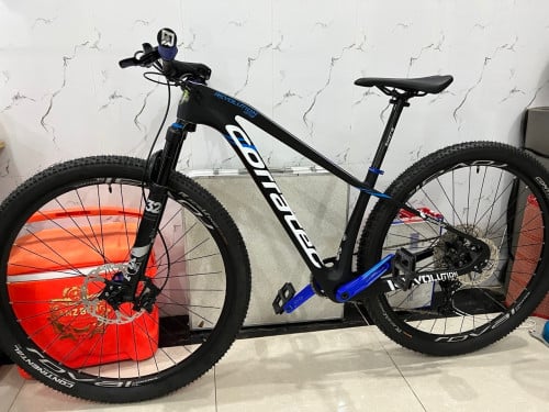 Brand CORRACEC ទេីបតែទិញ អត់ស្រូវមានពេលជិះ នៅថ្មី 99%