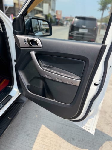 FORD Ranger 2021 XLT ម៉ាសុីន​2.2ប៉ុងពីរ ទឹកថ្នាំសុីនមួយជុំ ម្ចាស់​ដើម​ទី​មួយ​ ប្រេី​បាន​3មុឺនគីឡូជាង