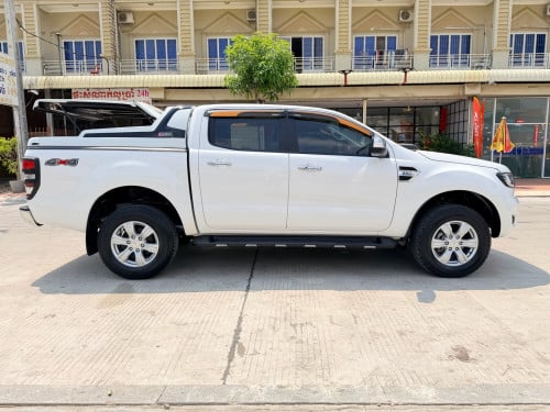 FORD XLT 2021 2.2 ប៉ុងពីរ​ ម្ចាស់ដេីម​ទីមួយ​ ទឹកថ្នាំសុីនមួយជុំ​ ប្រេីបាន3មុឺនគីឡូជាង