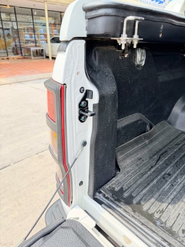 FORD XLT 2021 2.2 ប៉ុងពីរ​ ម្ចាស់ដេីម​ទីមួយ​ ទឹកថ្នាំសុីនមួយជុំ​ ប្រេីបាន3មុឺនគីឡូជាង