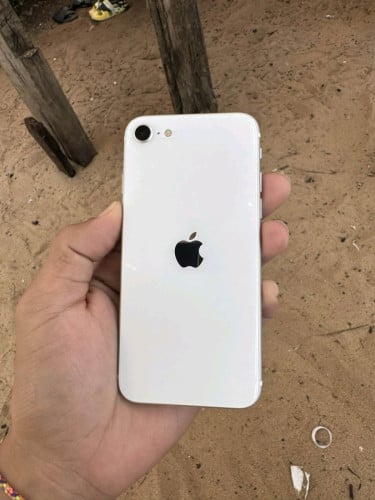 (លក់បាត់ហេីយ)iphone se2 64g zin all អត់មានជាប់អីទាំងអស់