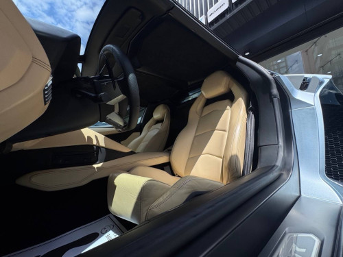 Lamborghini Aventador Roadster 50th Anniversary Arab Spec