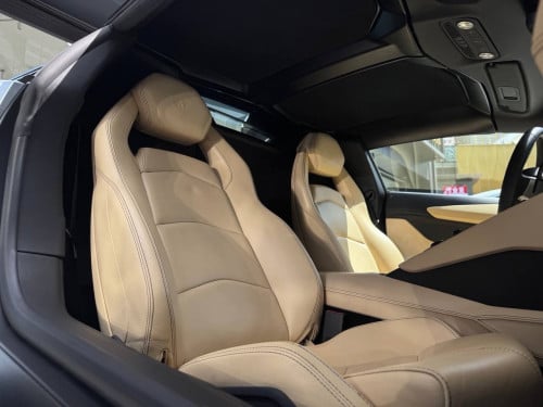 Lamborghini Aventador Roadster 50th Anniversary Arab Spec