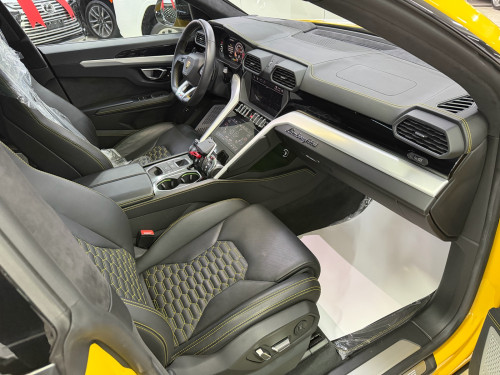 Lamborghini Urus 2019 ប្រភេទ​ក្រដាស​ពន្ធថ្មី​ 7000គីឡូ​