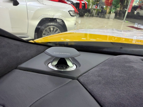 Lamborghini Urus 2019 ប្រភេទ​ក្រដាស​ពន្ធថ្មី​ 7000គីឡូ​