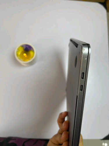 Macbook Pro Year2019 Touch Bar-Ram 16G