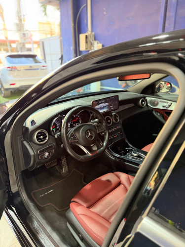 Mercedes Benz C300 AMG Line