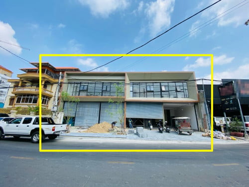 Nice Commercial Showroom For Rent In Toul Kork On busy Raod 2min from TK Avenue