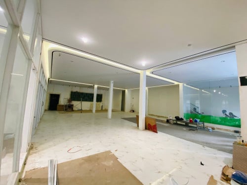 Nice Commercial Showroom For Rent In Toul Kork On busy Raod 2min from TK Avenue