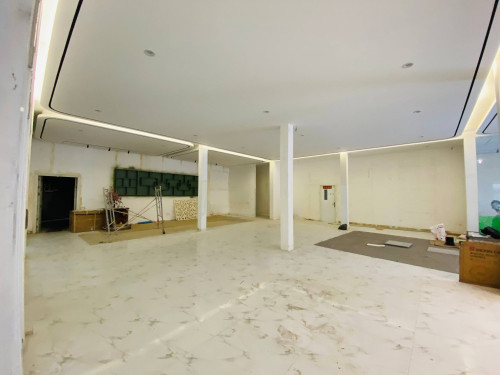 Nice Commercial Showroom For Rent In Toul Kork On busy Raod 2min from TK Avenue