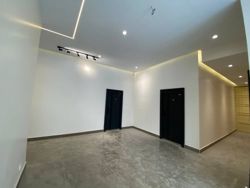 Nice Commercial Showroom For Rent In Toul Kork On busy Raod 2min from TK Avenue