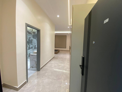 Nice Commercial Showroom For Rent In Toul Kork On busy Raod 2min from TK Avenue
