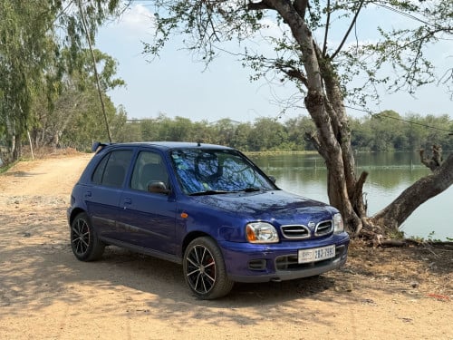 Nissan 2002 ឆ្វេងហ្សុីន លក់ឬវៃដូរ