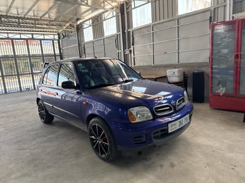 Nissan 2002 ឆ្វេងហ្សុីន លក់ឬវៃដូរ