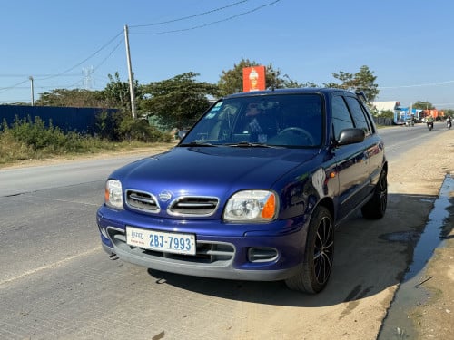 Nissan 2002 ឆ្វេងហ្សុីន លក់ឬវៃដូរ