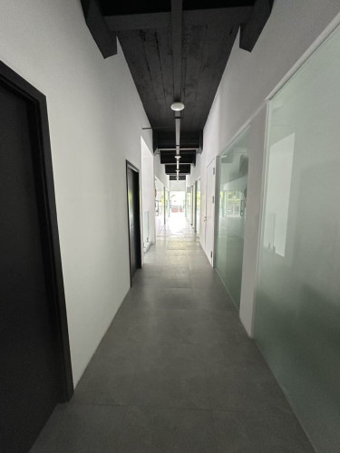 Office room 办公室()