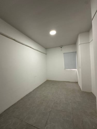 Officeroom or Bedroom 办公室或卧室