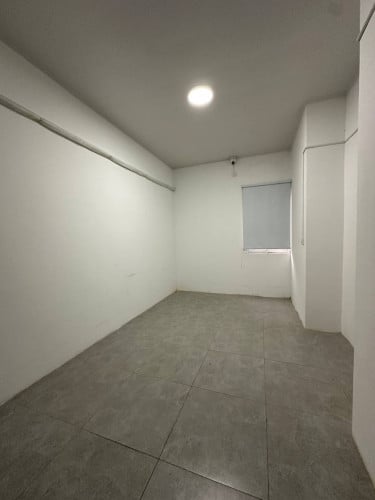 Officeroom or Bedroom 办公室或卧室