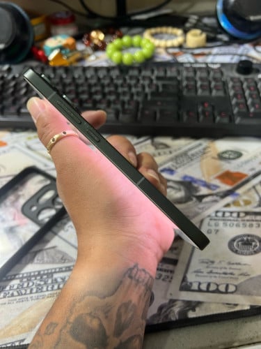 Oppo Reno 14 5G / ram12g+12g / 256g / ក្រុមហ៊ុនសុីម 2 សុំណុំហ្សុីនណែន លក់តំលៃក្រោមទីផ្សារ 265$ ដាច់