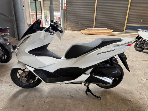 PCX160CC 2024 1624km Japan