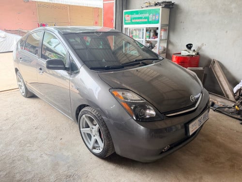 Prius 2008 H-full ឡានស្អាត់លេងហើយ