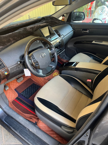 Prius 2008 H-full ឡានស្អាត់លេងហើយ