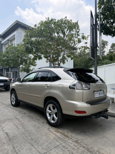 RX330 2004 ប៉ុង 2 Half Full Option