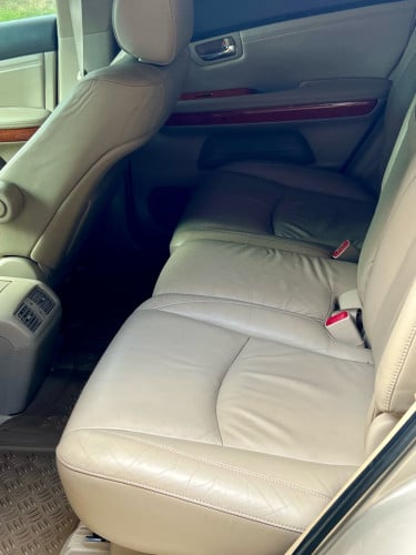 Rx330 ឆ្នាំ2004 hfull ប៉ុង2 ទឹកមាស ឡានស្អាត តំលៃ 17900$ចចារ