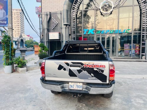 Tacoma ឆ្នាំ២០០៥​ព៌ណប្រាក់ ទ ឡានខ្ចី ម៉ាសុីនខ្ចីណាស់បងប្អូន