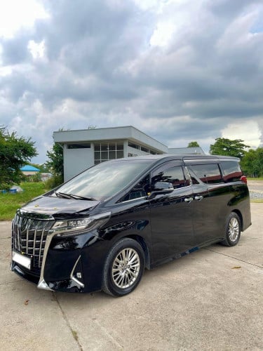 Toyota Alphard 2021(ឆ្នាំសុីន) លក់តម្លៃល្អចរចារ