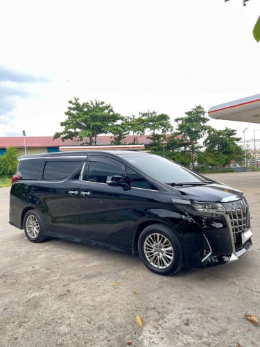 Toyota Alphard 2021(ឆ្នាំសុីន) លក់តម្លៃល្អចរចារ