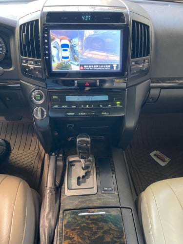 TOYOTA Land Cruiser​ V6  (ឡង់គ្រីសឺ)​  ឆ្នាំ​2009  ក្នុងលឿង  ពណ៌សរកាំម៉ៃ​ ឈ្មោះម្ចាស់​ប្រេីថែរណាស់​