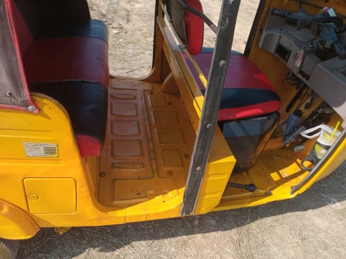 Bajaj 018 ម៉ាស៊ីនជិះស្រួល លក់ប្រញ៉ាប់លុយ លក់សំរាប់អ្នកប្រើផ្ទាល់ មិនសំរាប់អ្នកទិញលក់បន្តទេ