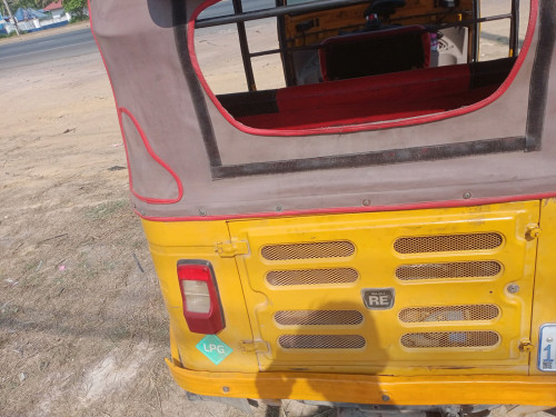 Bajaj 018 ម៉ាស៊ីនជិះស្រួល លក់ប្រញ៉ាប់លុយ លក់សំរាប់អ្នកប្រើផ្ទាល់ មិនសំរាប់អ្នកទិញលក់បន្តទេ