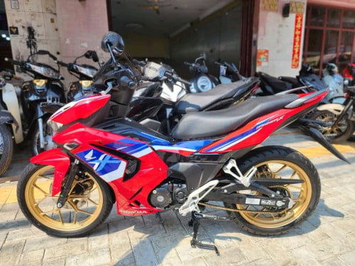 ហាង លឹមហ៑ួរ មានសេវ៉ាបង់រលួស ទាំងម៉ូតូថ្មី១តឹក