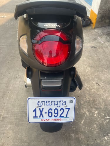 សួរស្ដីខ្ញុំចង់លក់ម៉ូតូ1គ្រឿង