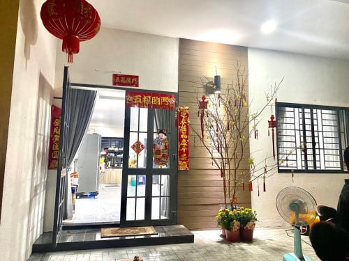 ផ្ទះវីឡាភ្លោះ លក់130,000$ ចរចារ