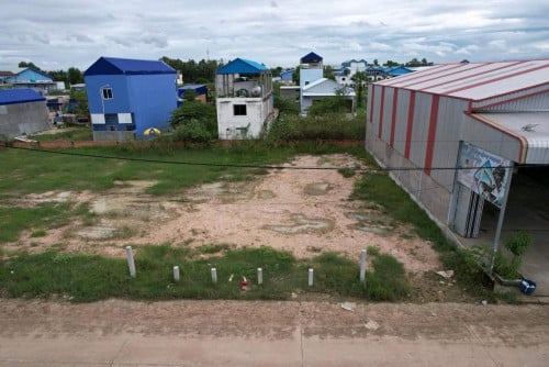 ទំហំ 135 SQM រំលស់អត់ការប្រាក់