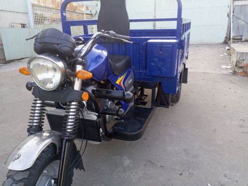 កង់បីលក់នៅថ្មីកំលាំង210ccម៉ាសុីនទើបដូថ្មី