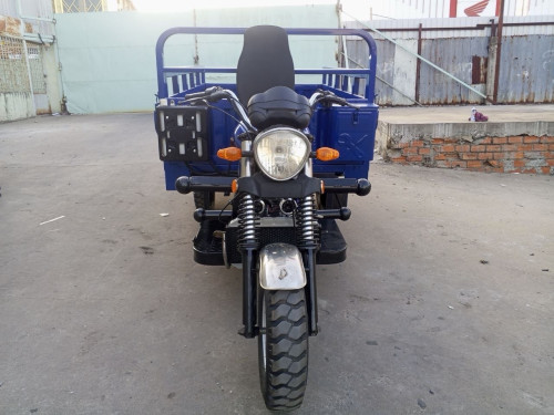 កង់បីលក់នៅថ្មីកំលាំង210ccម៉ាសុីនទើបដូថ្មី